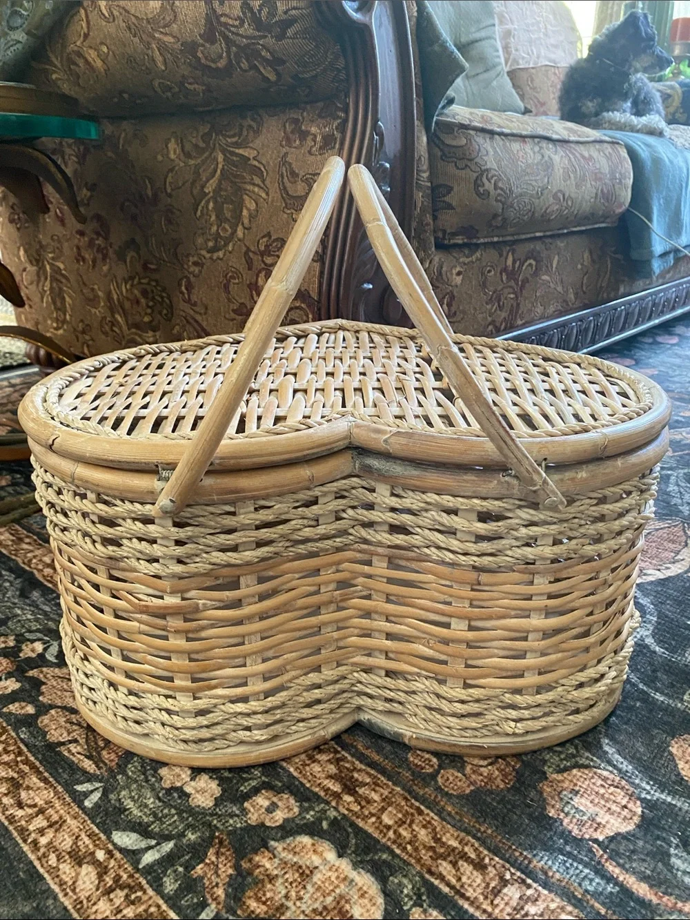Vintage Heart Shaped Picnic/Sewing/Storage Large Hand-Woven Wicker Basket
